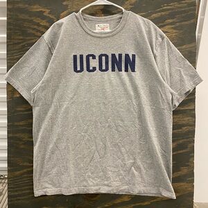 Vintage Champion UCONN Huskies T-Shirt XL Gray Spellout